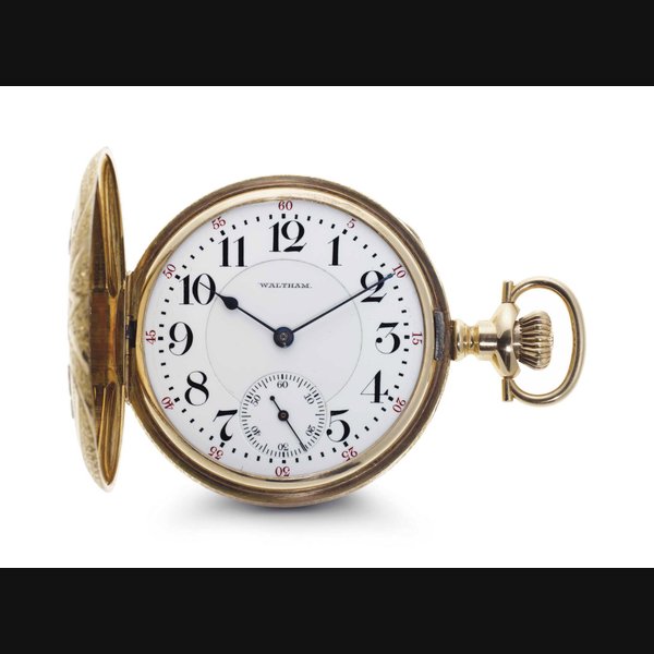 Waltham. A Fine 14k Multi-Color Gold Hunter Case Keyless Lever Pocket Watch SIGNED WALTHAM, MASS., CRESCENT STREET, MOVEMENT NO. 1'806'550, CIRCA 1910