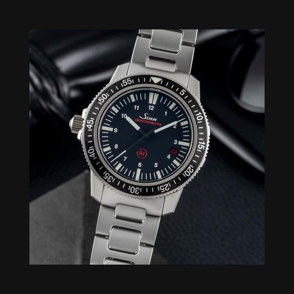 Sinn Sinn EZM 3Edelstahl Black Dial Automatik Ref. 603.010 Box & Papiere 2023