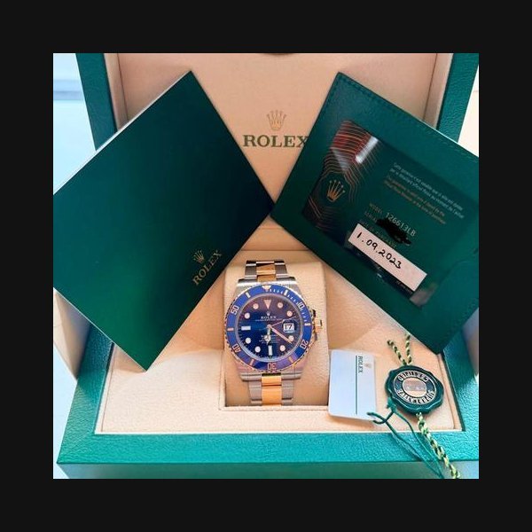 Rolex Rolex Submariner Date2023 Full double boxed set + white tag MINT condition!