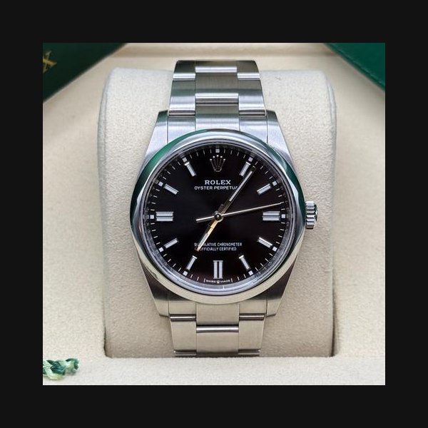 Rolex Oyster Perpetual36 Black Index Dial Stainless Steel Smooth Bezel Oyster Bracelet Ref. 126000