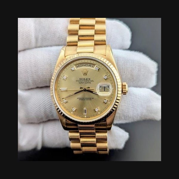Rolex Rolex Day-Date36 Day-Date "President" 36mm Champaign Dial Diamond Hr Mrkrs
