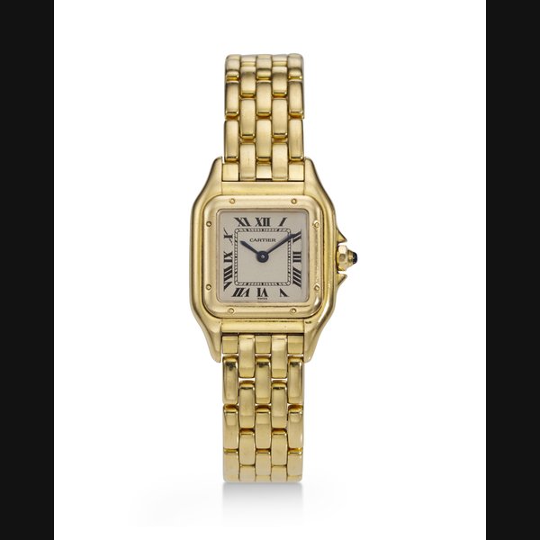 CARTIER, REF. 10702, PANTHÈRE, A FINE 18K YELLOW GOLD CUSHION-SHAPED QUARTZ WRISTWATCH